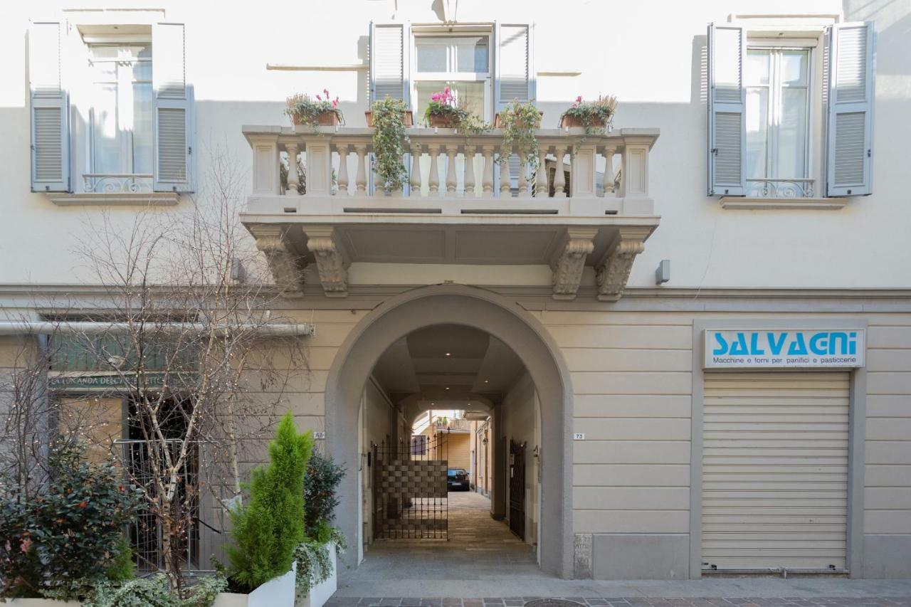 White Suite With Private Terrace By Rent All Como Exterior foto